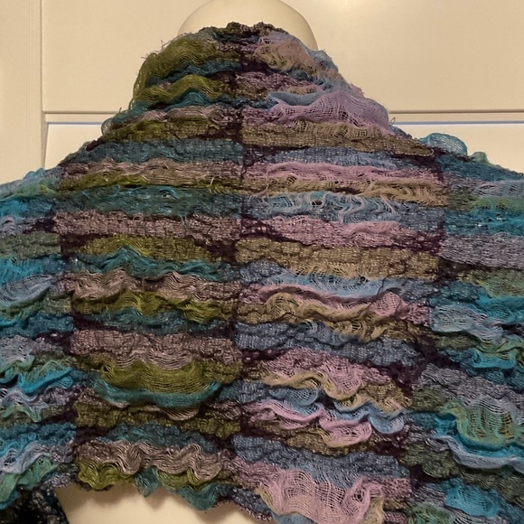 Multicolor Textured Scarf - Picture 3 of 3